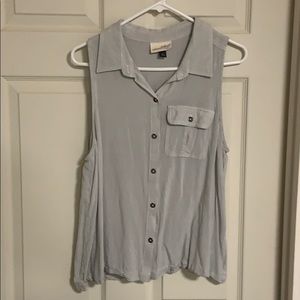 Universal Thread striped button up tank size XL